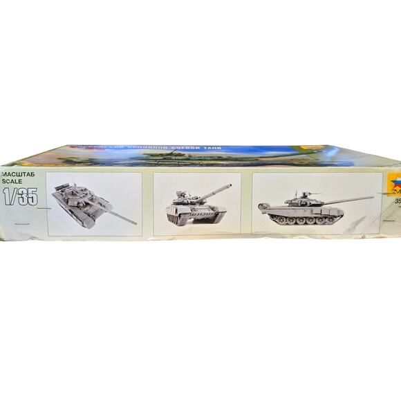 Zvedza T-90 Russian Main Battle Tank Model Kit 3573 Scale 1/35 NEW Open Box - Picture 2 of 5